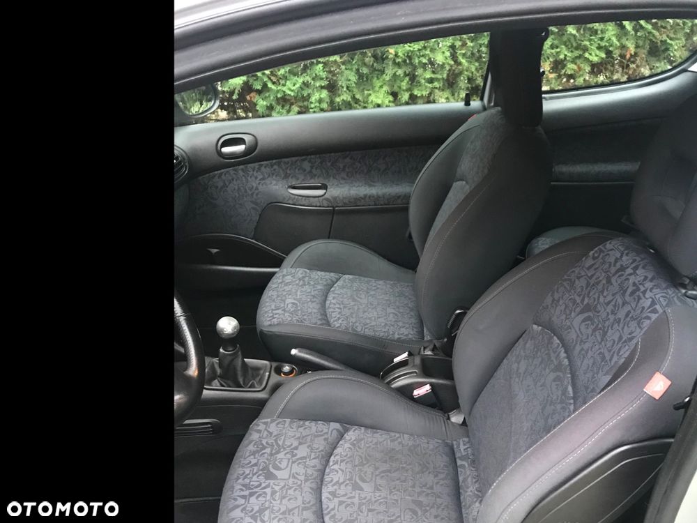 Peugeot 206 90 Quiksilver - 24