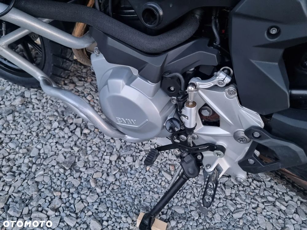 BMW F - 26