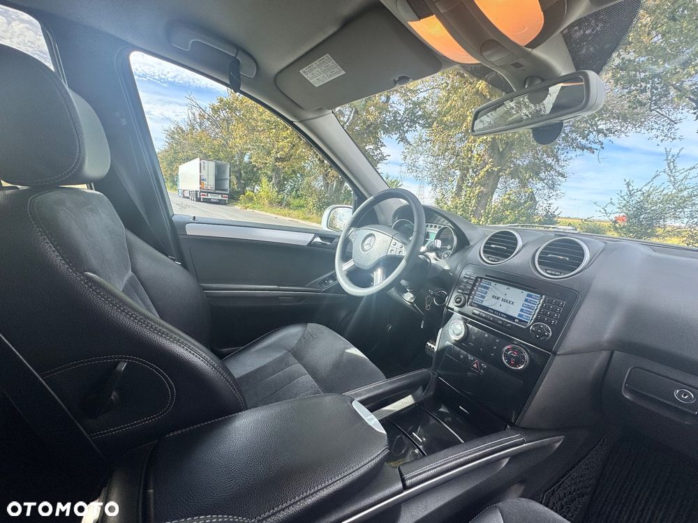 Mercedes-Benz ML 320 CDI 4Matic 7G-TRONIC - 24