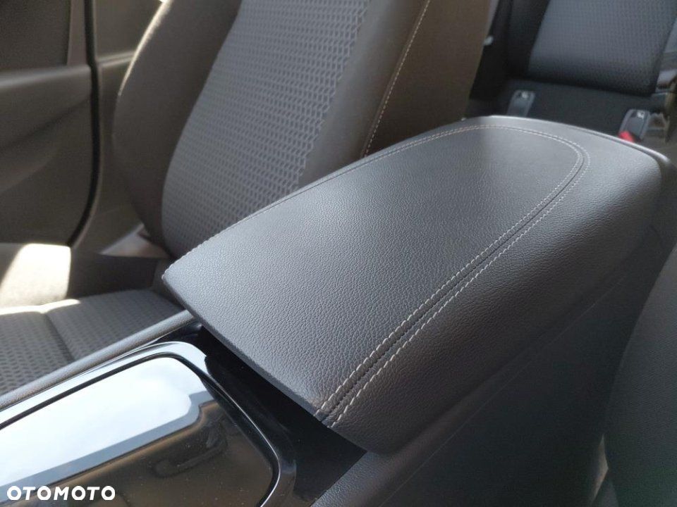Opel Insignia - 32