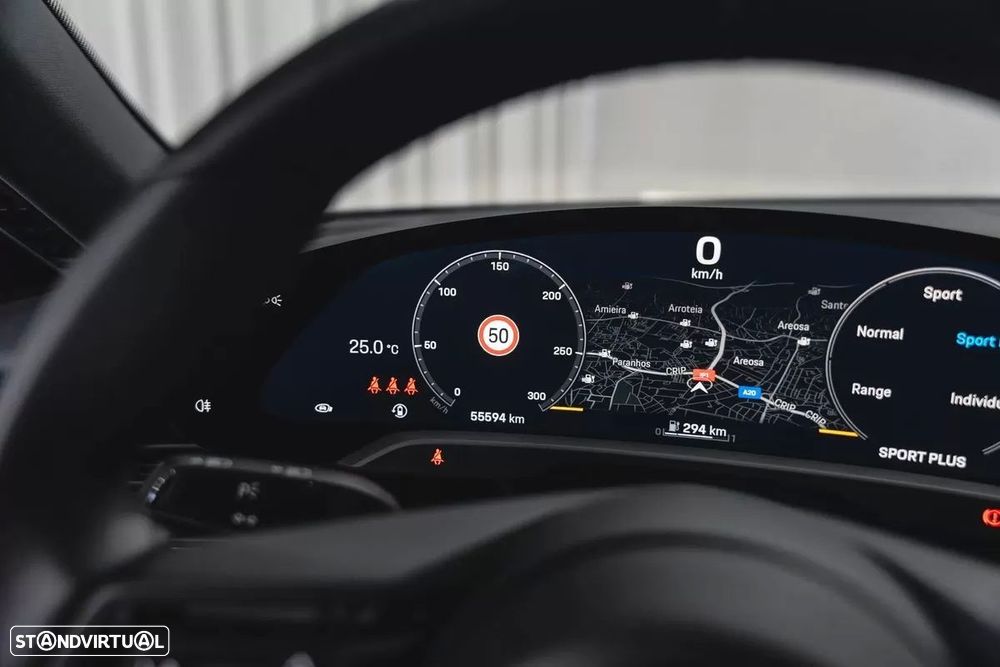 Porsche Taycan 4S - 29
