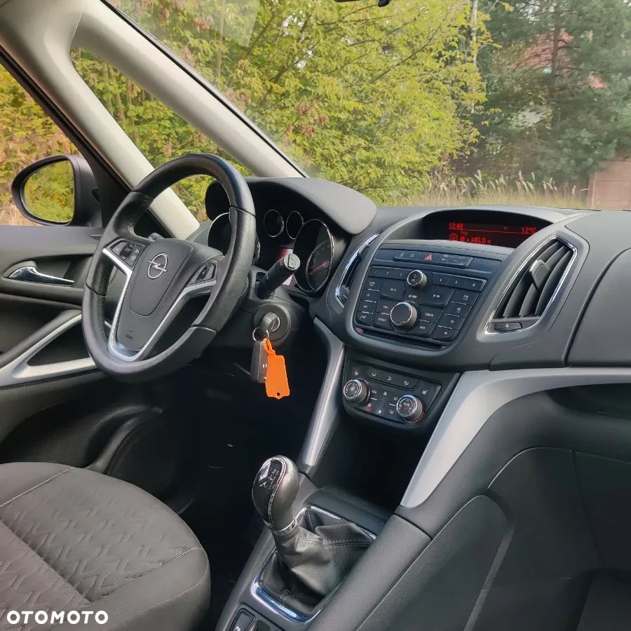 Opel Zafira - 18