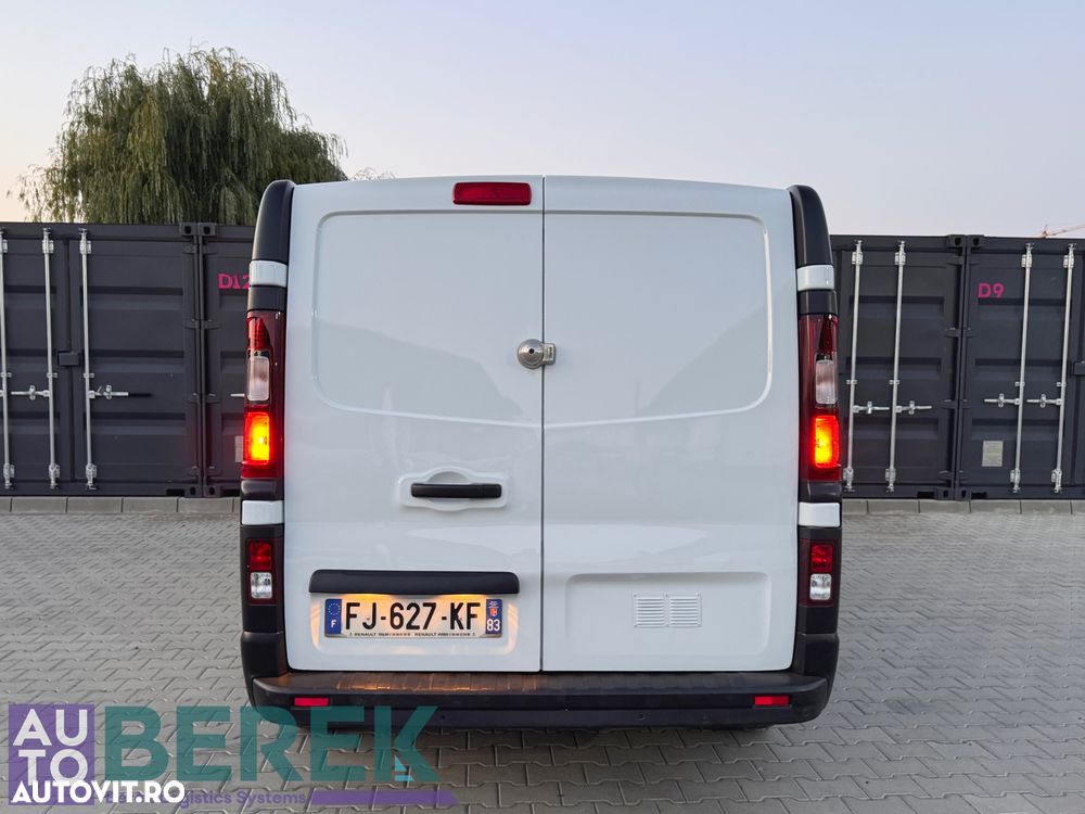 Renault Trafic - 14