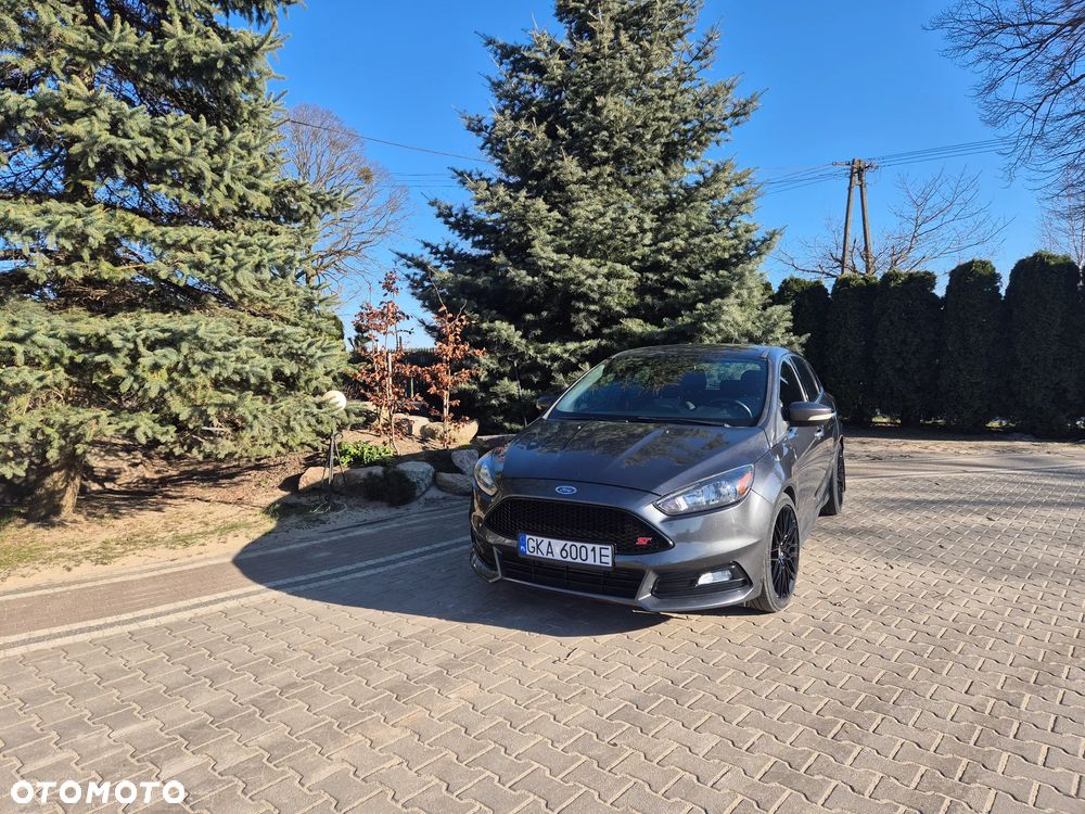 Ford Focus ST - 3