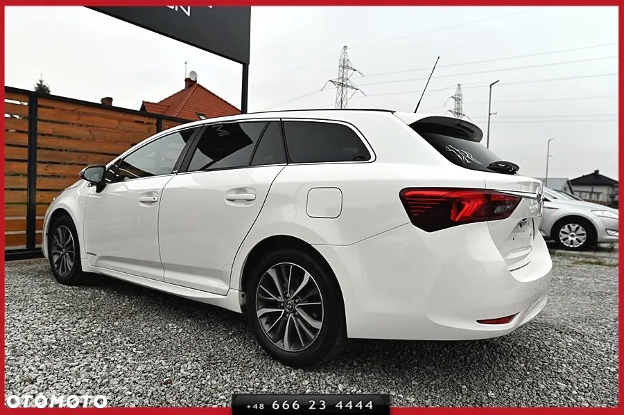 Toyota Avensis Touring Sports 1.6 D-4D Executive - 8