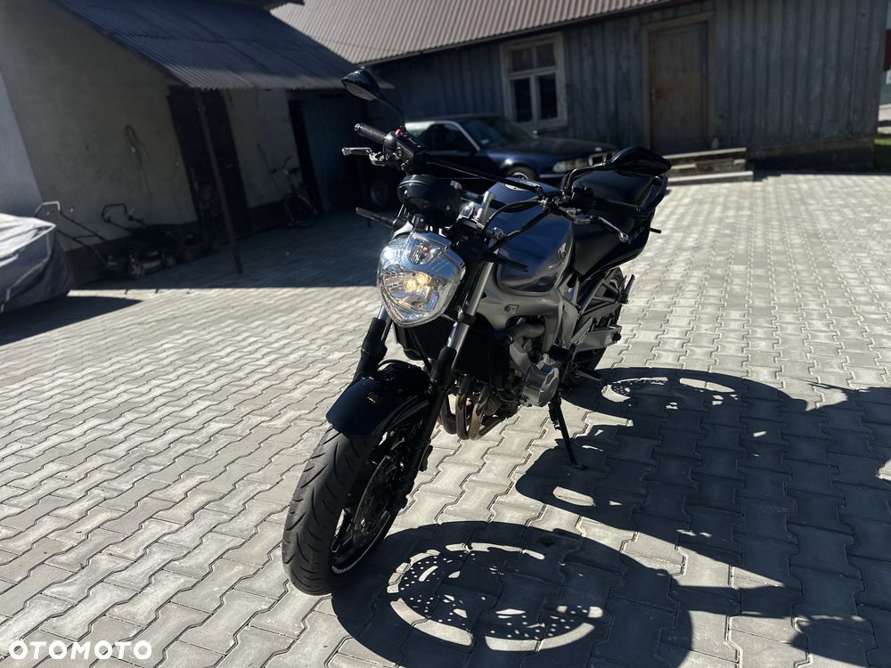 Yamaha FZ6 - 6