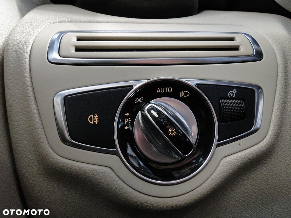 Mercedes-Benz Klasa C - 23