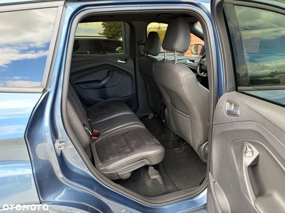Ford Kuga 1.5 EcoBoost 4x4 ST-Line - 14