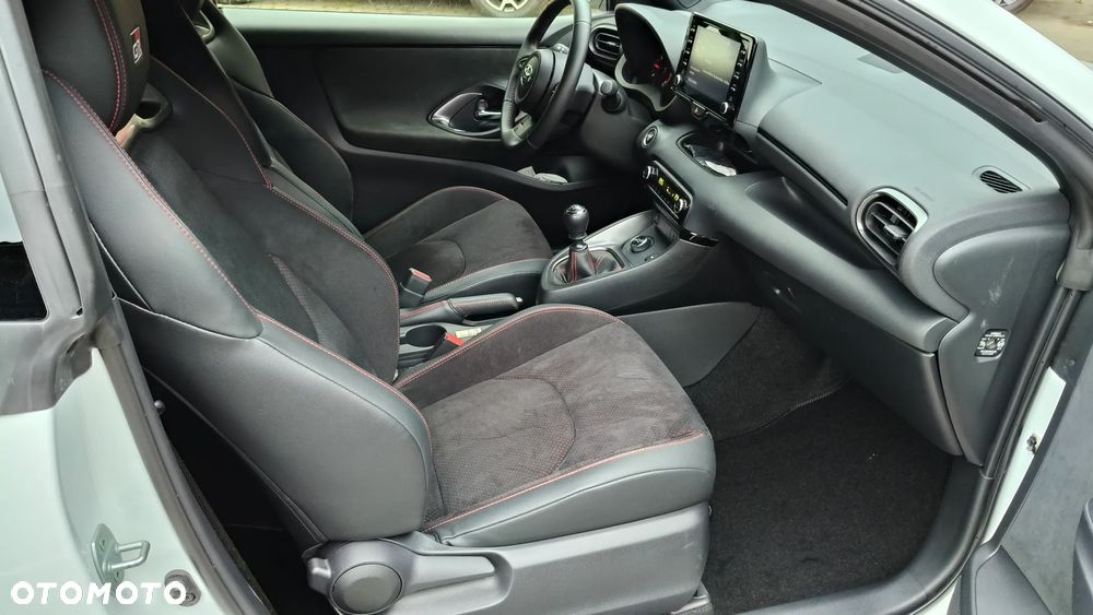 Toyota Yaris GR - 14