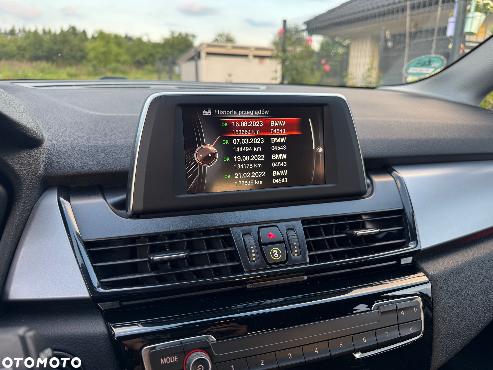 BMW Seria 2 220i Active Tourer Sport Line - 39