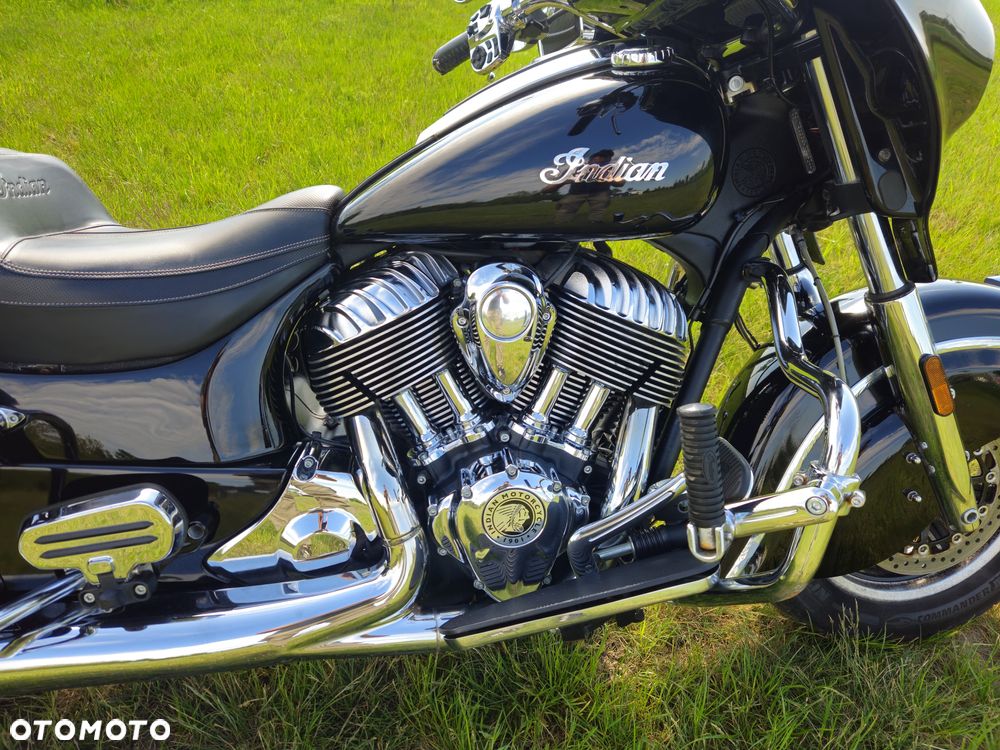 Indian Roadmaster - 4