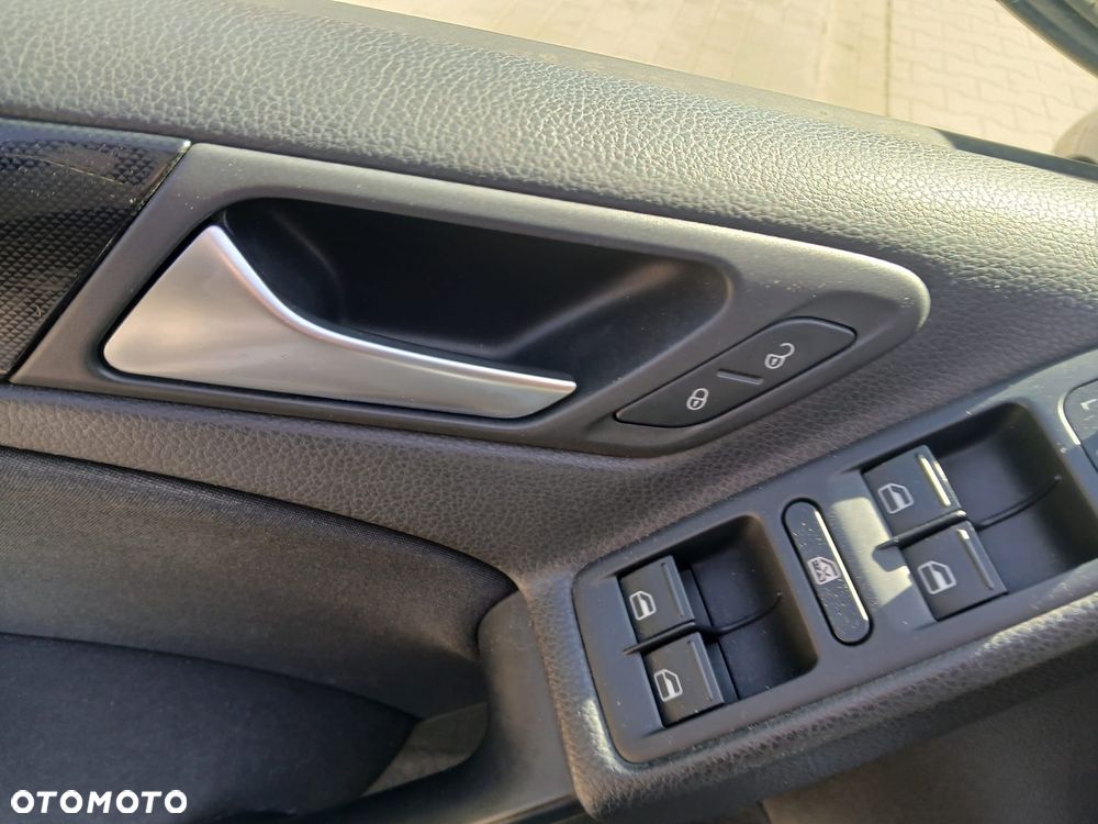 Volkswagen Golf 1.4 Team - 16