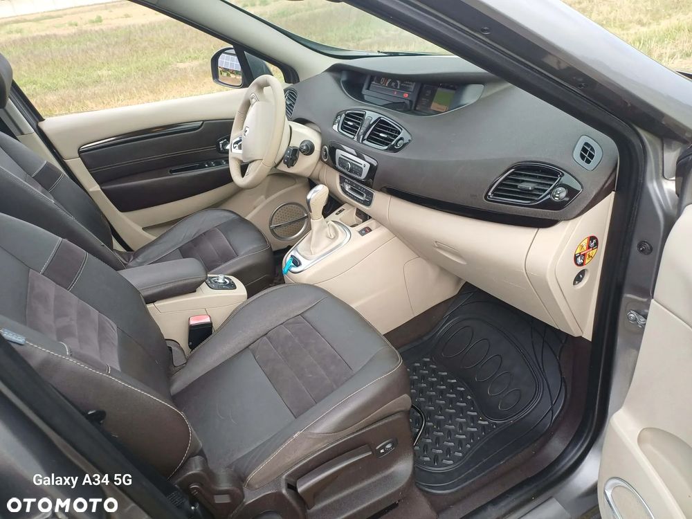 Renault Scenic - 8