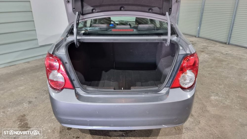 Chevrolet Aveo 1.3 VCDi LT - 6