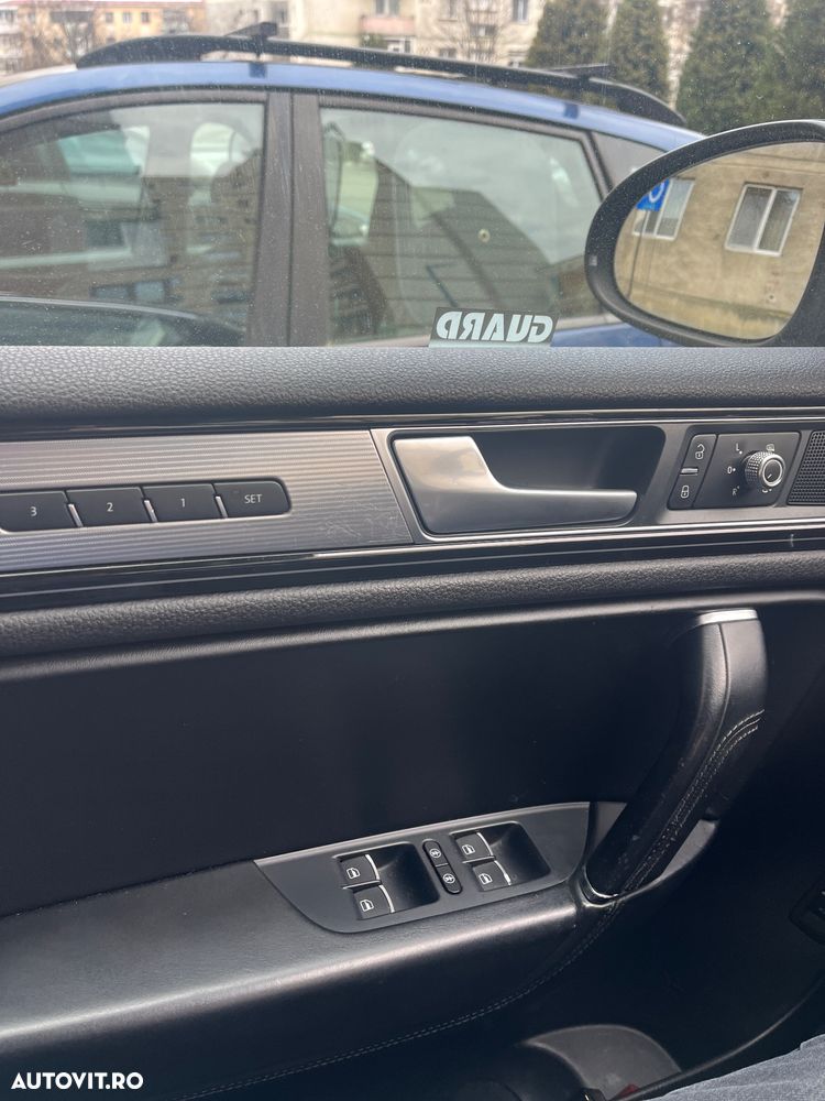 Volkswagen Touareg V6 TDI BMT Supreme Plus - 8