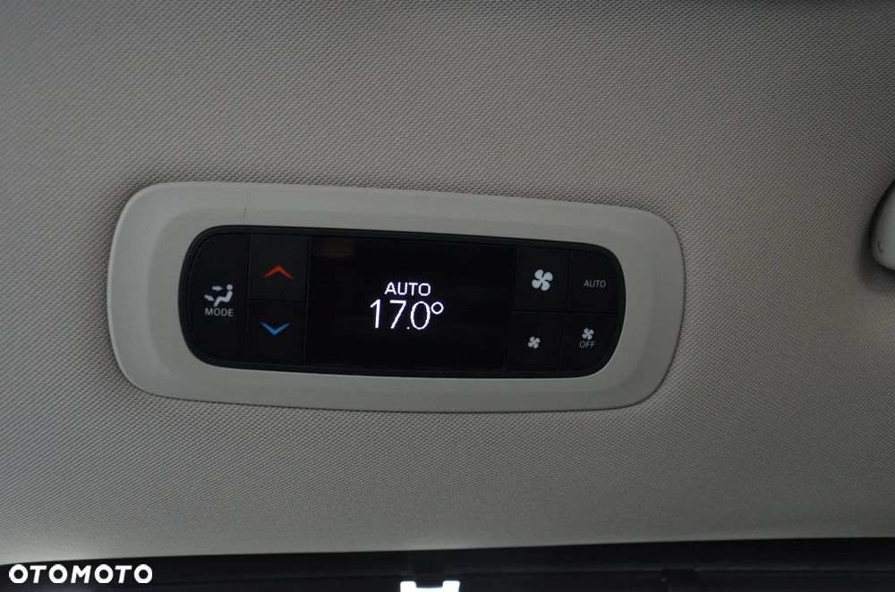Chrysler Pacifica - 28