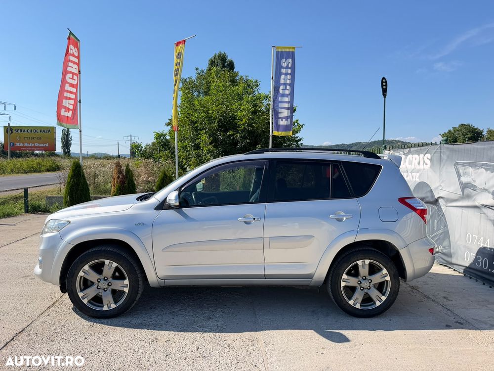 Toyota RAV4 2.2L D-CAT A/T Luxury - 7