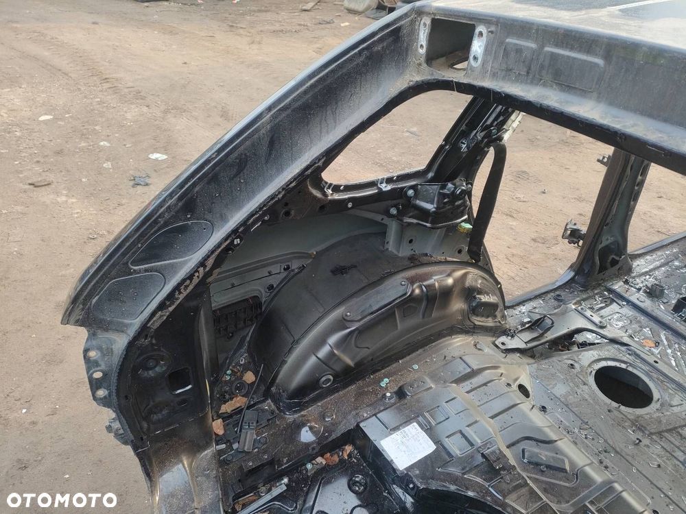 ĆWIARTKA BŁOTNIK LEWY TYŁ PORSCHE CAYENNE  I - 6