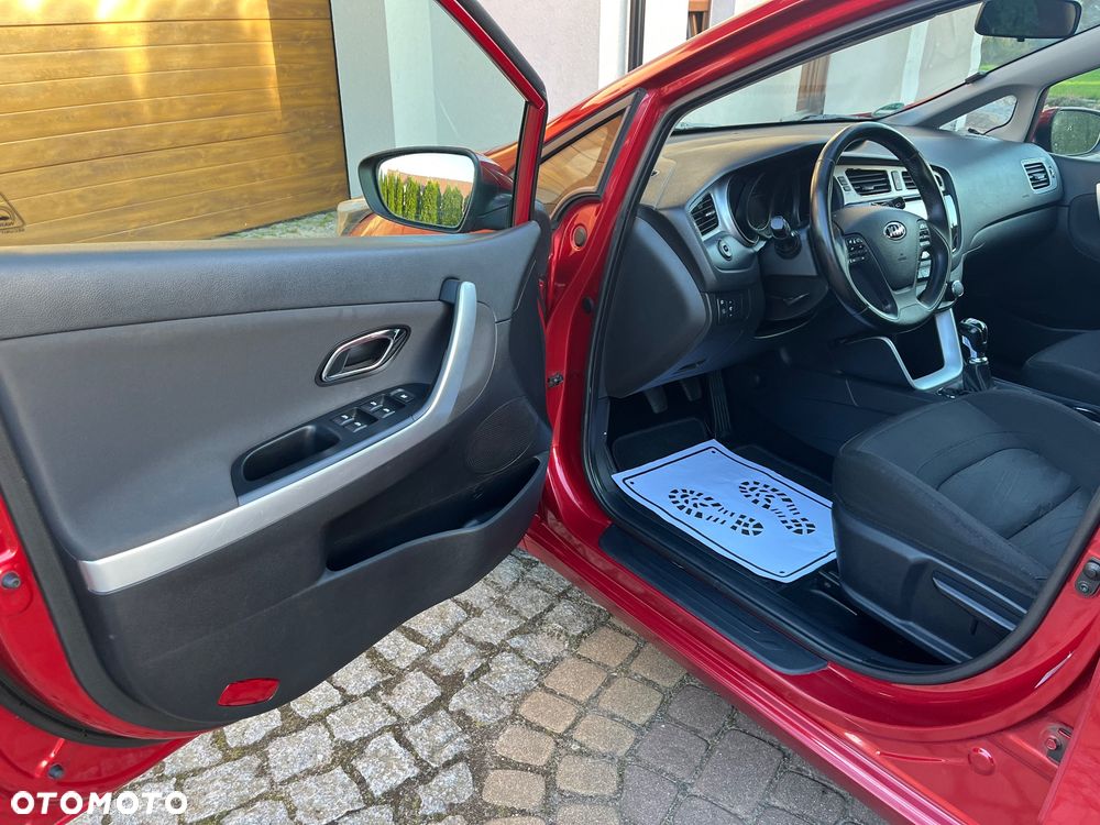 Kia Ceed - 15
