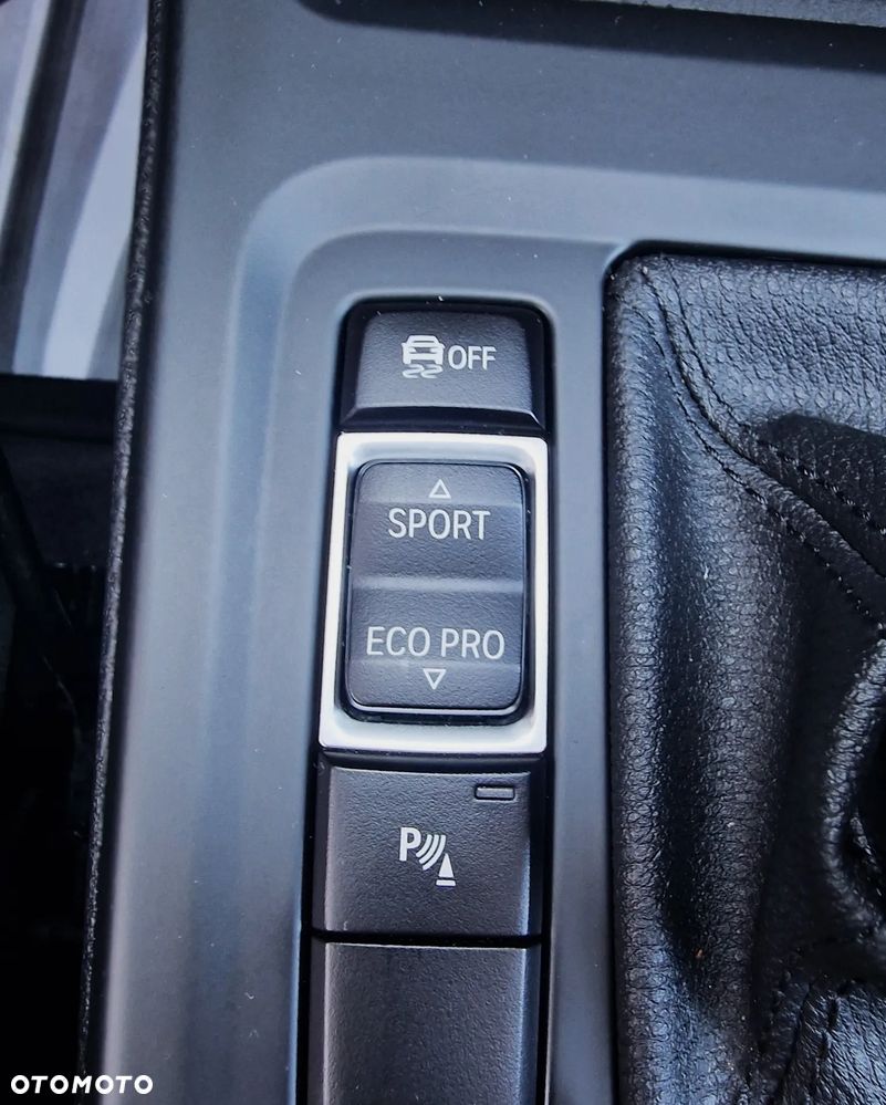 BMW X1 sDrive20i Advantage sport - 28