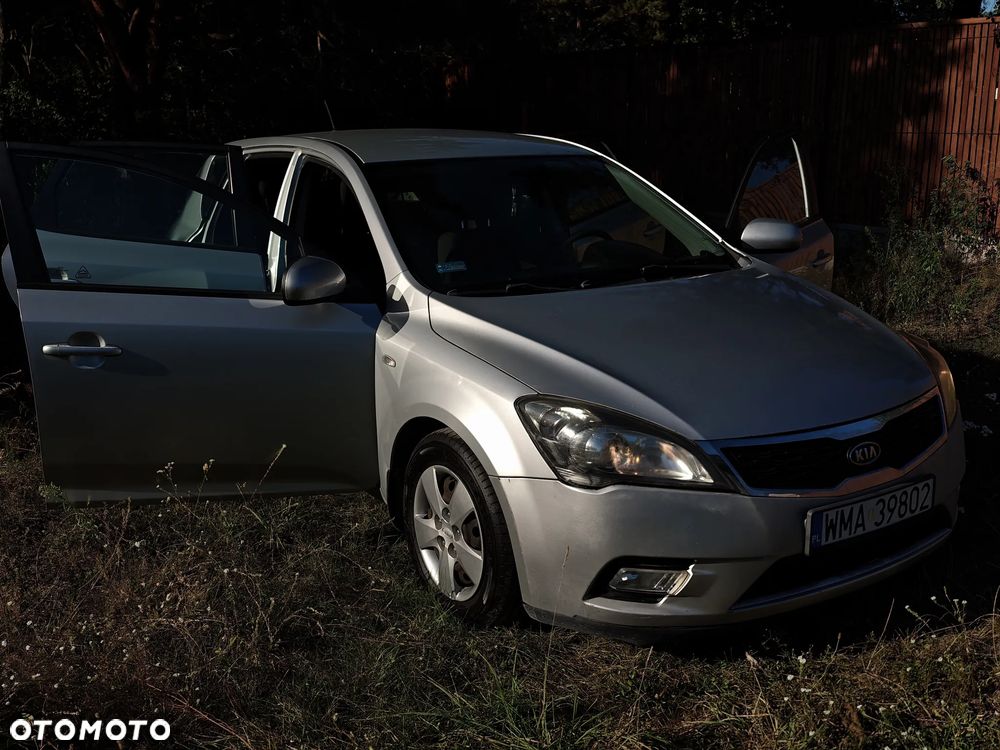 Kia Ceed 1.4 Comfort - 23