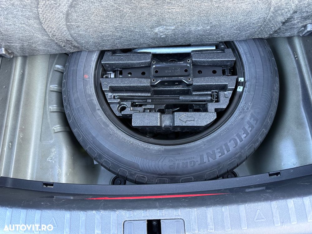 Skoda Octavia 2.0 TDI DSG Ambition - 40