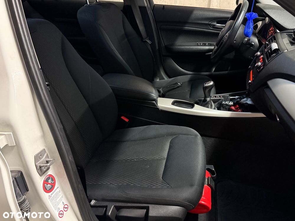 BMW Seria 1 116d EfficientDynamics Sport Line - 18