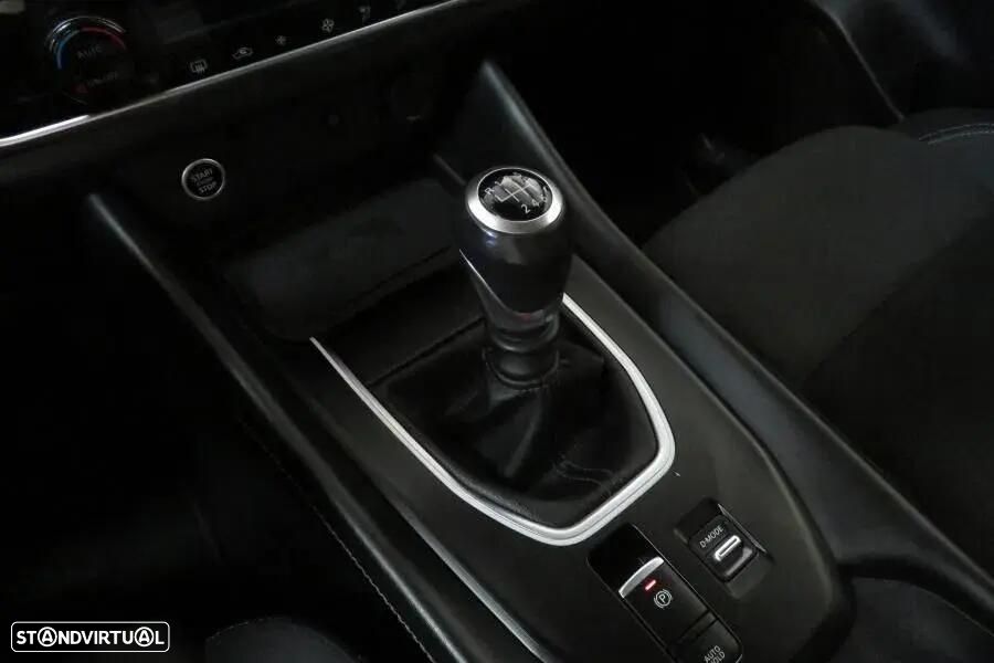 Nissan Qashqai 1.3 DIG-T N-Connecta LED — fotografia 16