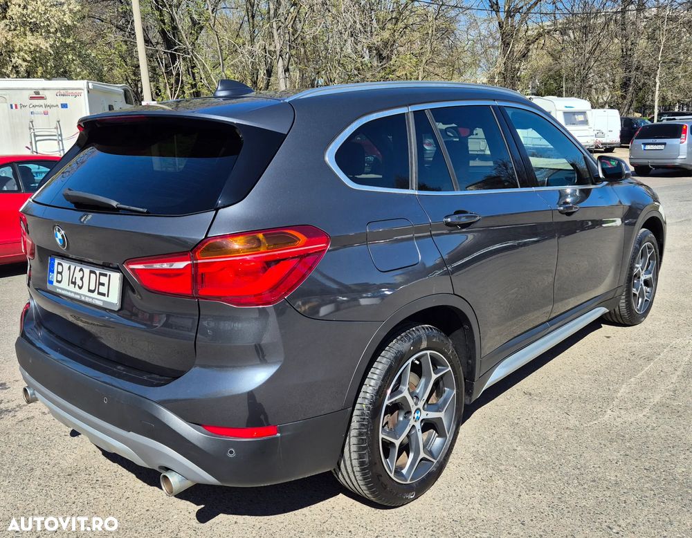 BMW X1 xDrive20i Aut. Sport Line - 4