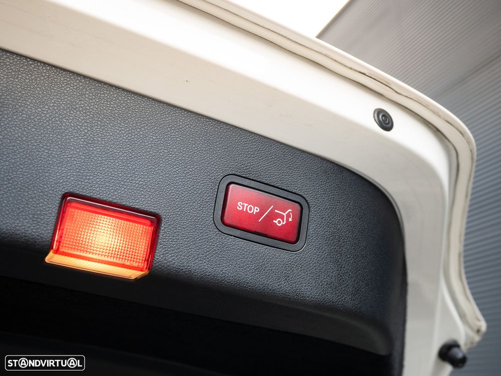 Mercedes-Benz CLS 63 AMG S Shooting Brake 4-Matic - 18