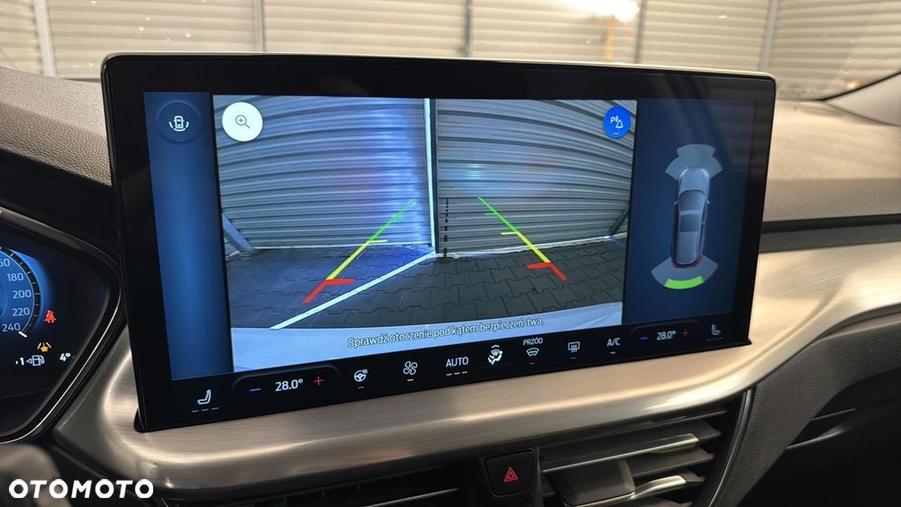 Ford Focus 1.5 EcoBlue Titanium X - 28