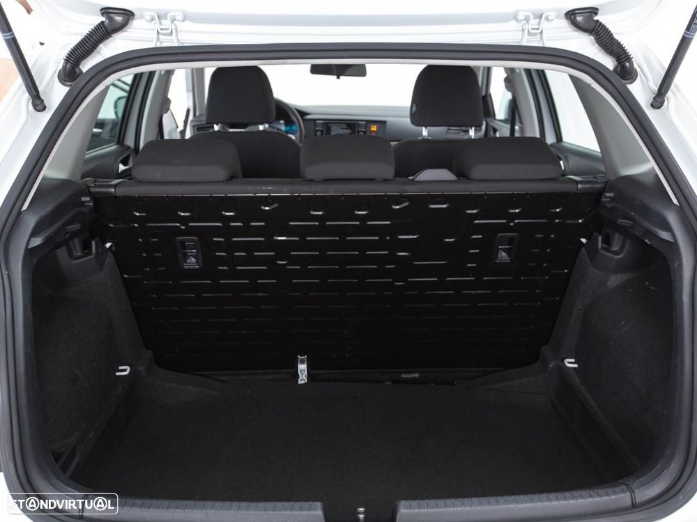 VW Polo 1.0 - 12