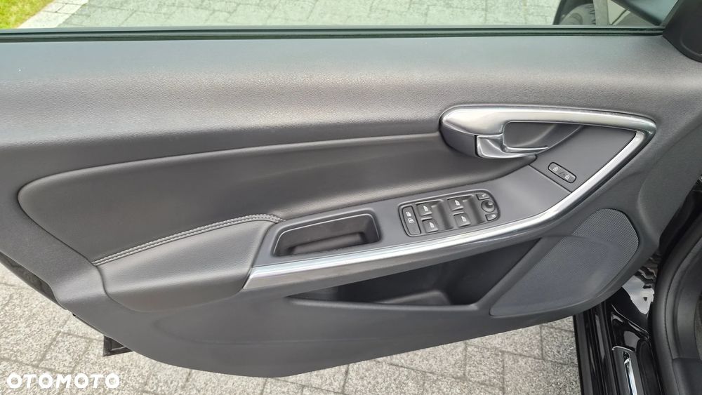Volvo V60 D2 Kinetic - 22