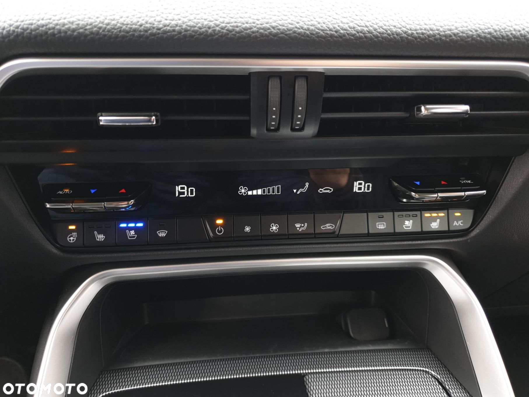 Mazda CX-60 - 21