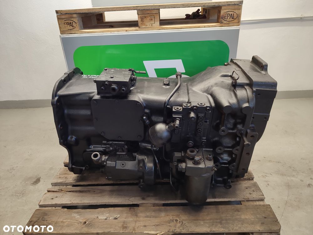 Skrzynia McCormick MC 130 (BF800018A01) - 1
