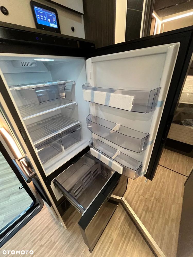 McLOUIS MC4 881 Model 2026 - 25