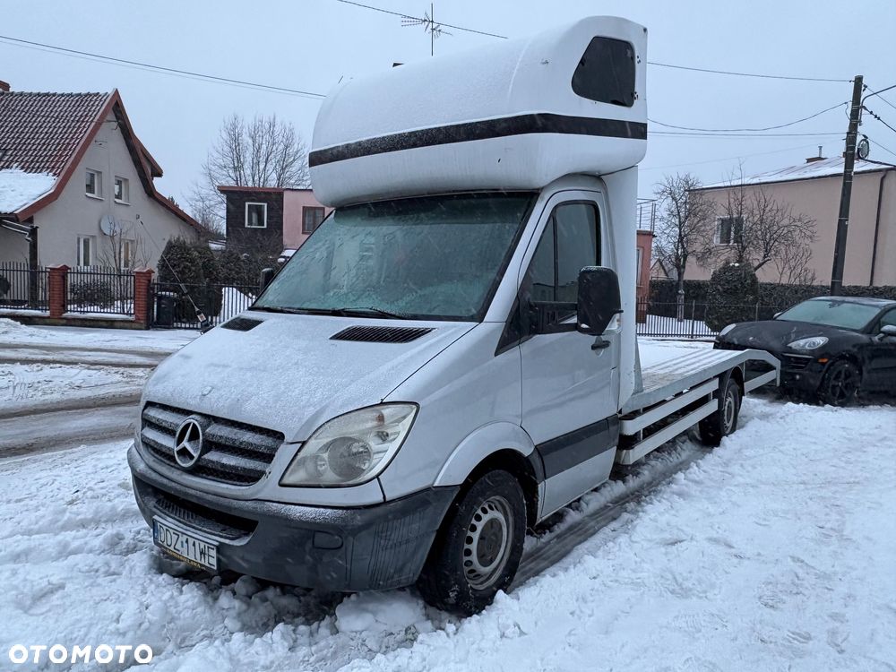 Mercedes-Benz Sprinter - 1