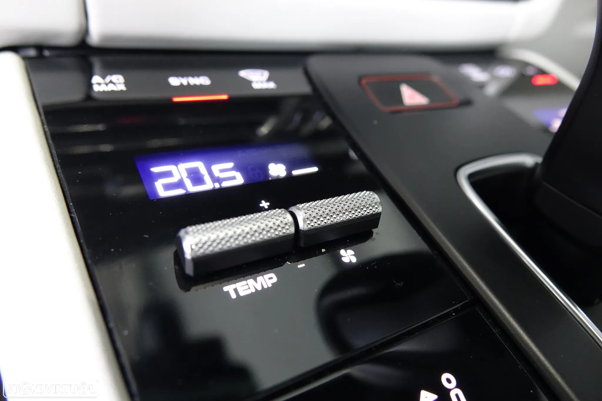 Porsche Macan Standard - 18
