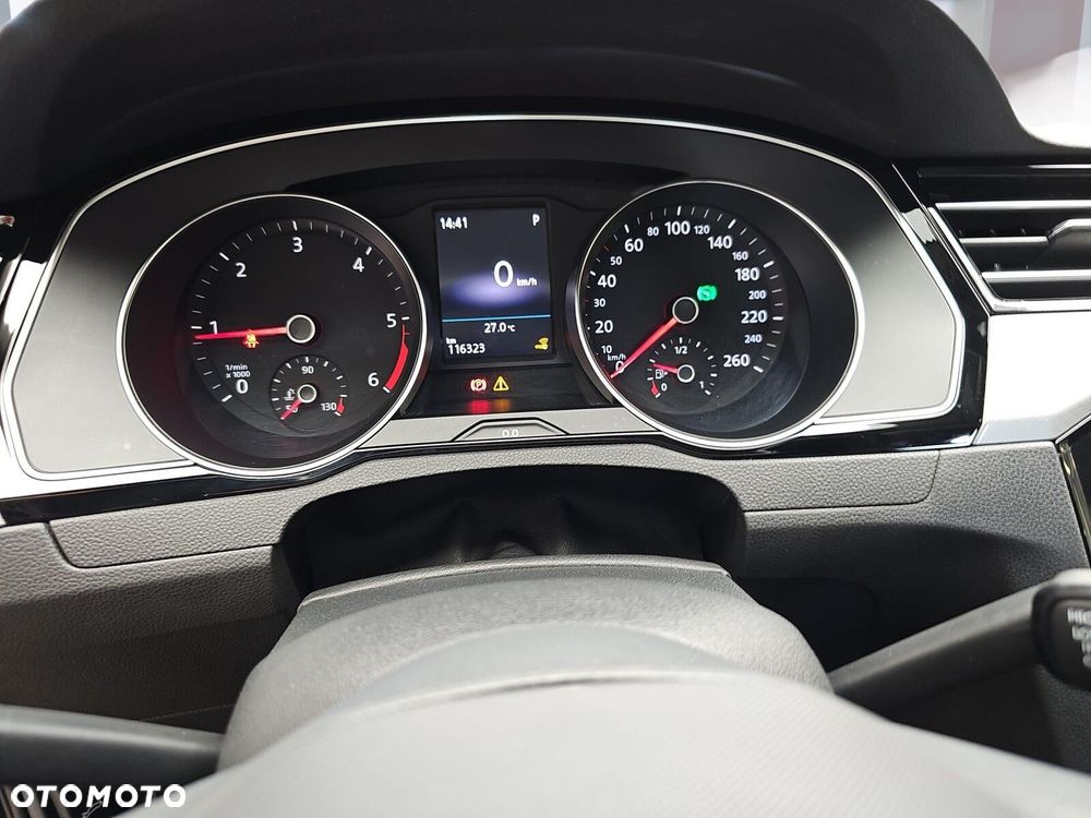 Volkswagen Passat Variant 2.0 TDI EVO Business DSG - 20