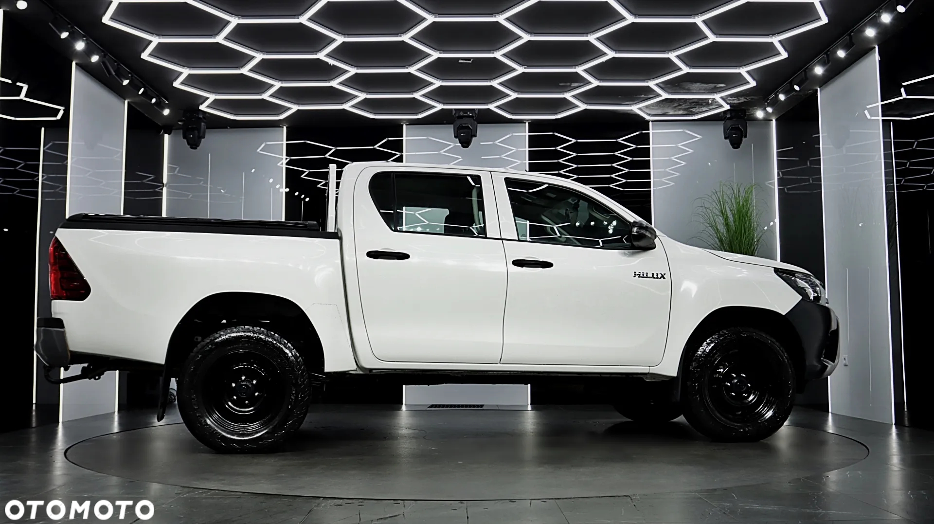 Toyota Hilux 2.4 D-4D Double Cab DLX 4x4 - 12