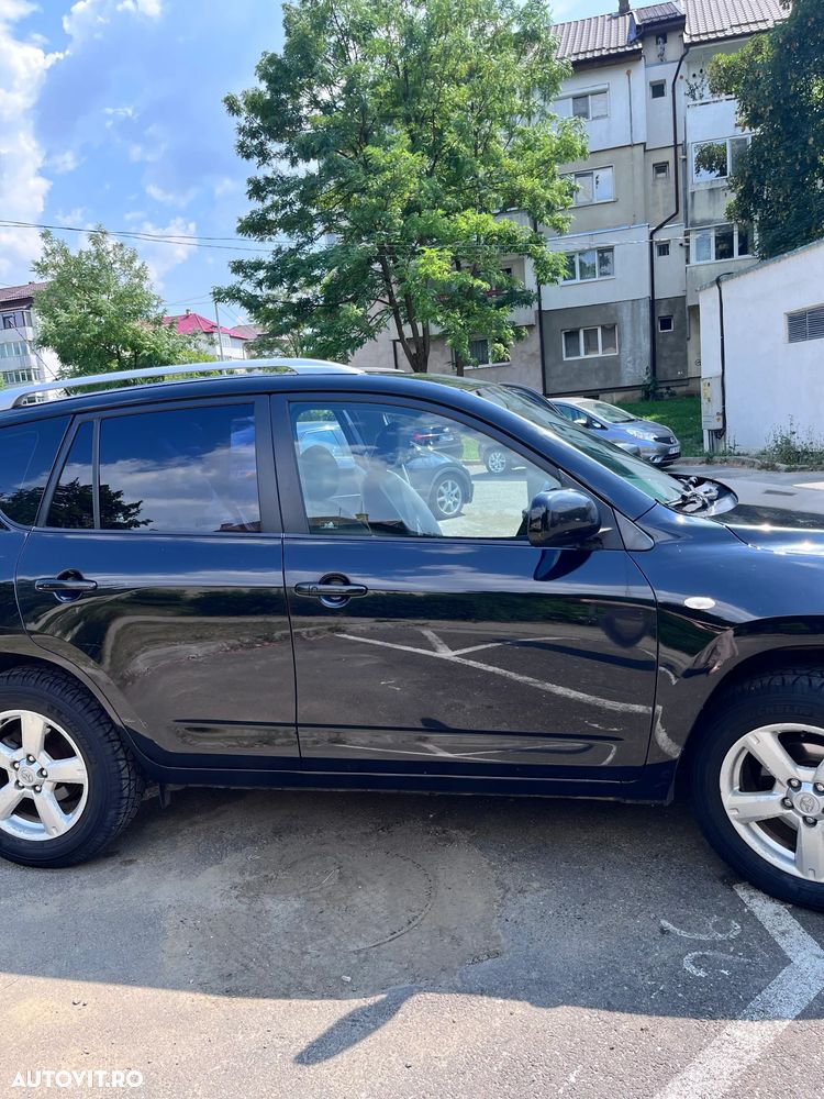 Toyota RAV4 2.0 VIP - 4