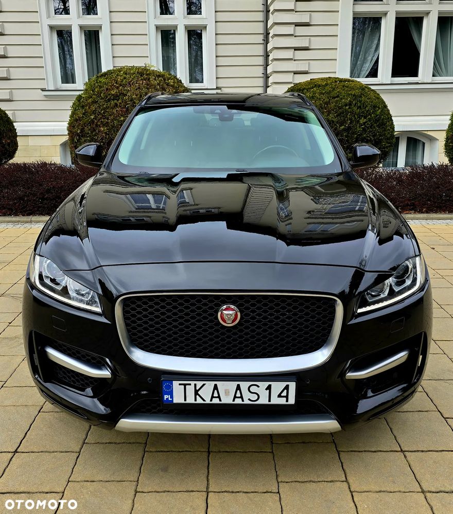 Jaguar F-Pace 2.0 i4D AWD R-Sport - 11