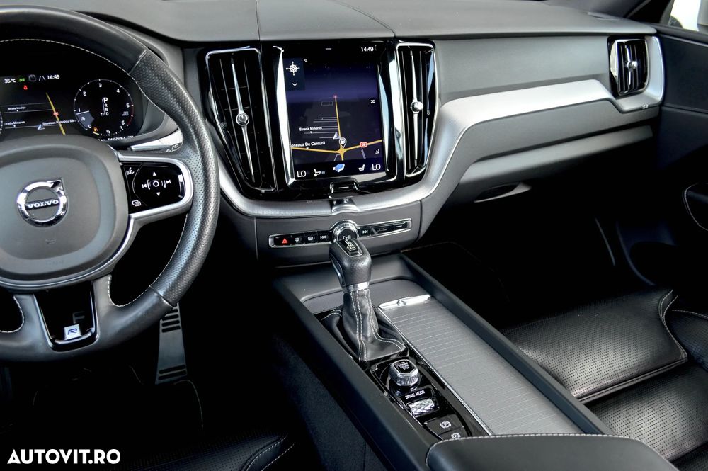 Volvo XC 60 D4 AWD R-Design - 27