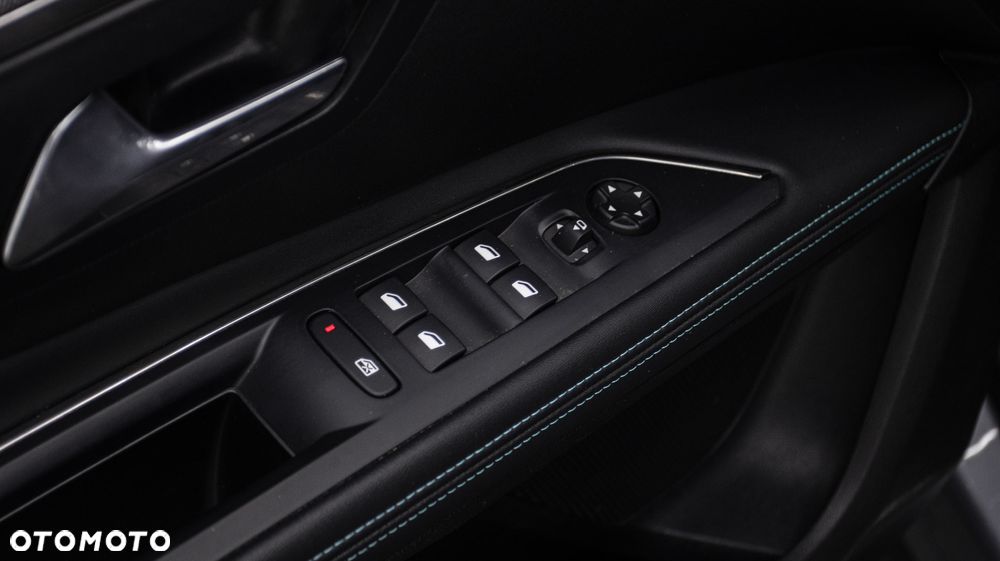 Peugeot 5008 1.5 BlueHDi Allure S&S EAT8 - 16