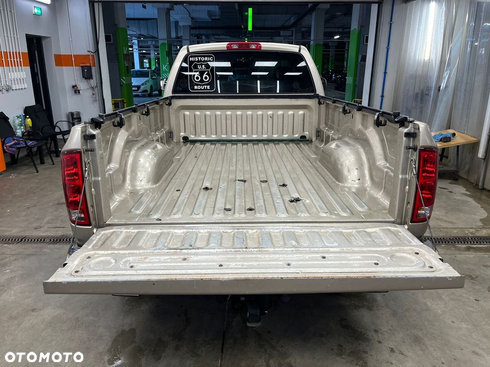 Dodge RAM - 3
