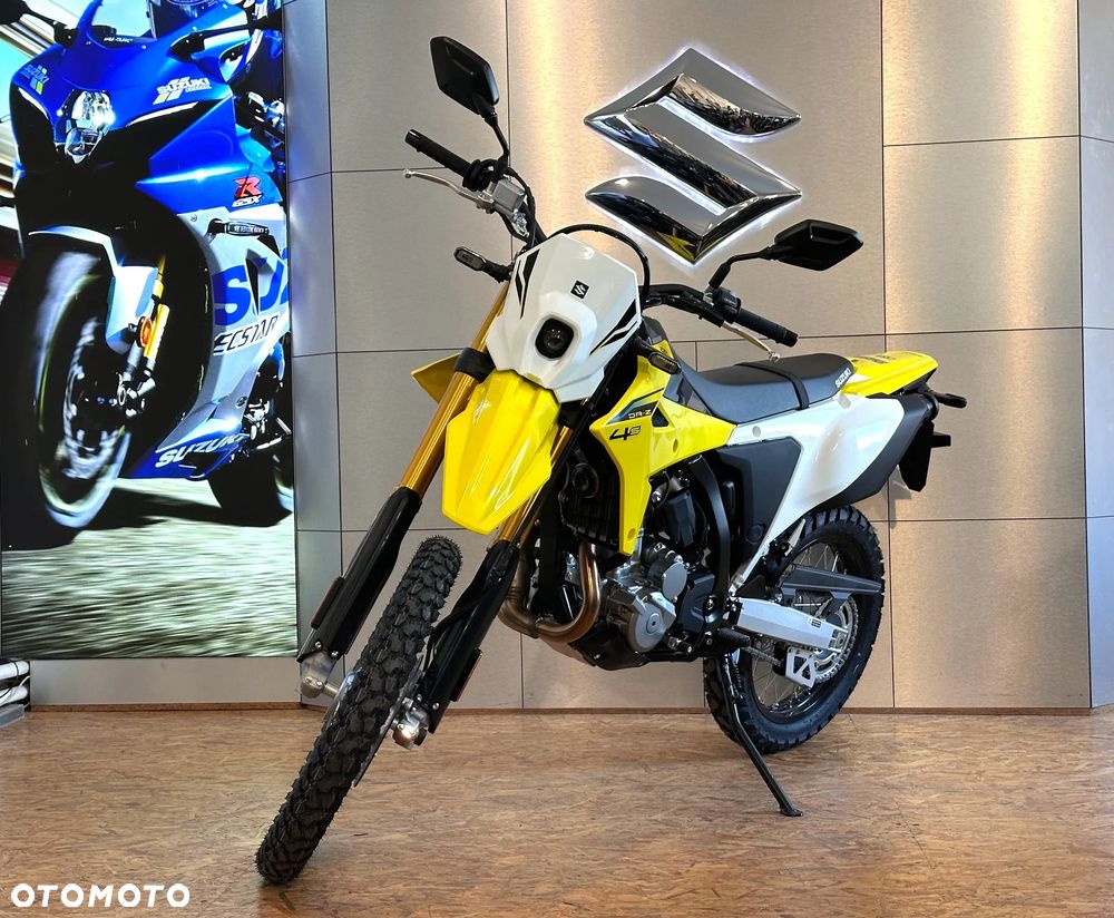 Suzuki DR-Z - 12