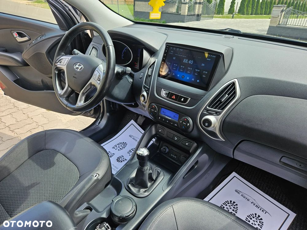 Hyundai ix35 2.0 Premium 2WD - 21