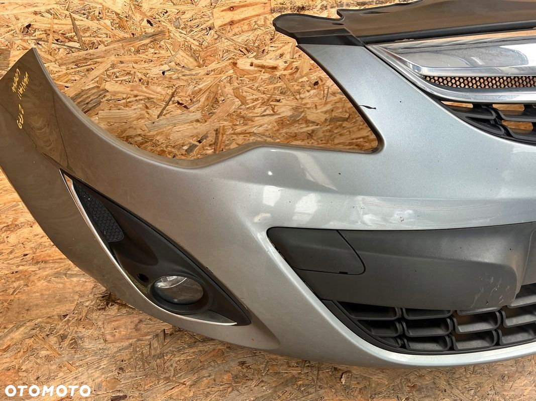ZDERZAK PRZEDNI przód OPEL CORSA D LIFT halogeny Lakier: Z179 - 9