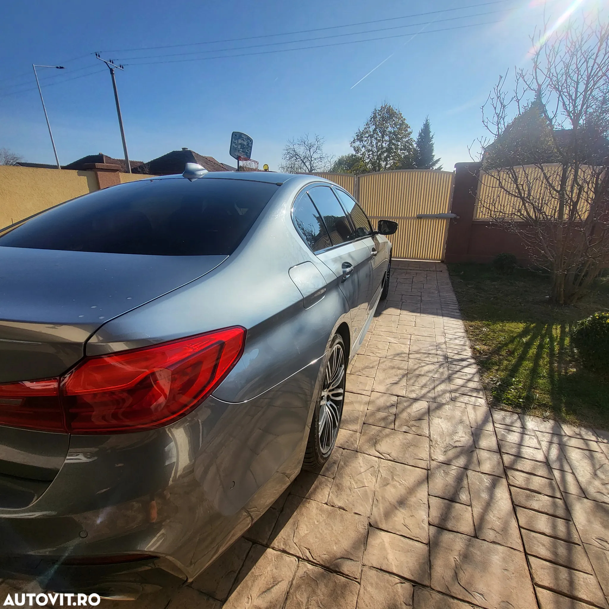 BMW Seria 5 520d xDrive AT - 15
