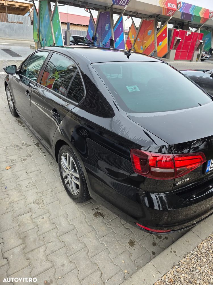 Volkswagen Jetta 1.2 TSI Comfortline - 4